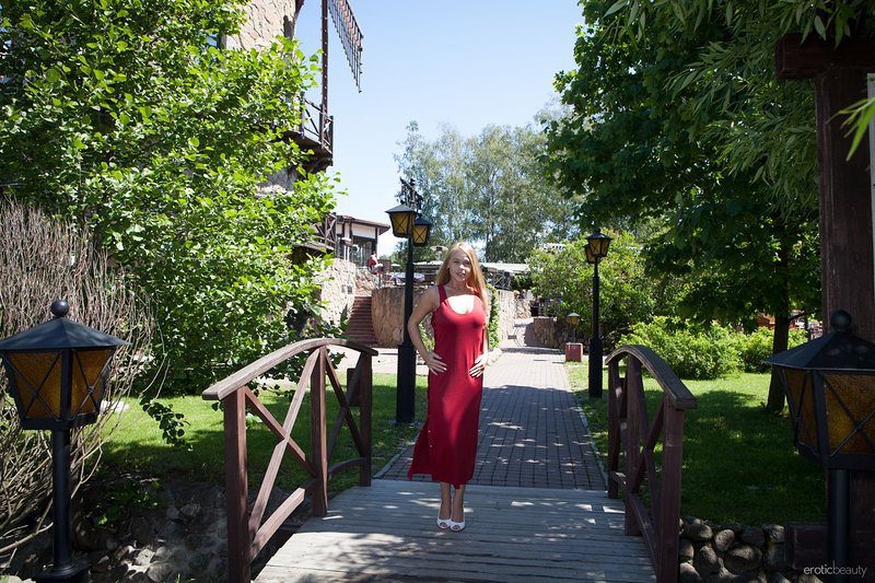 Янка, 24 года, 2 размер груди